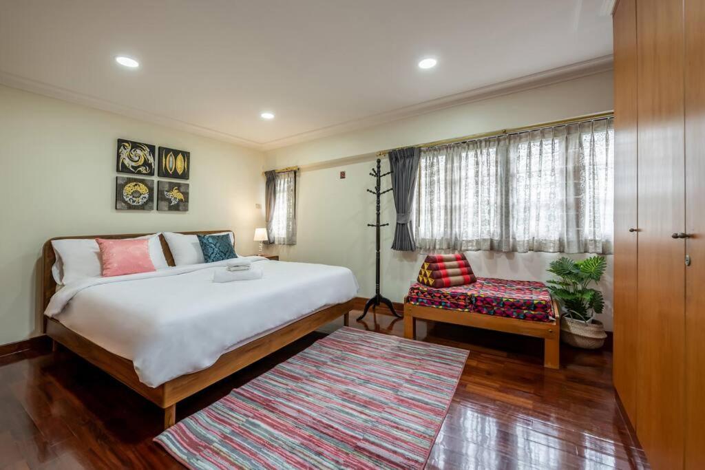At Nana-5Bed, City Center, Nana Bts, Mbk, Central World, Siam Бангкок Экстерьер фото