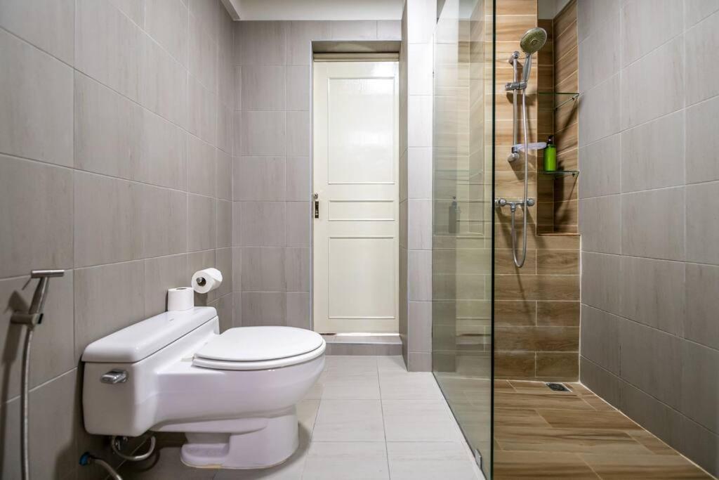 At Nana-5Bed, City Center, Nana Bts, Mbk, Central World, Siam Бангкок Экстерьер фото