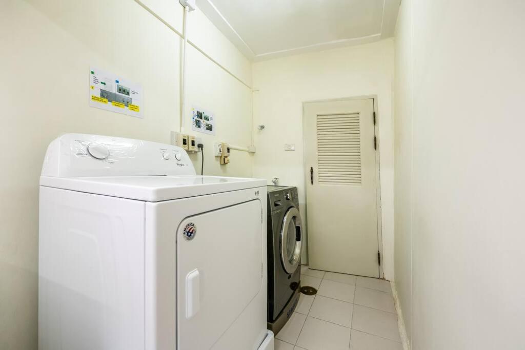At Nana-5Bed, City Center, Nana Bts, Mbk, Central World, Siam Бангкок Экстерьер фото