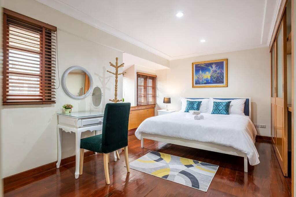 At Nana-5Bed, City Center, Nana Bts, Mbk, Central World, Siam Бангкок Экстерьер фото